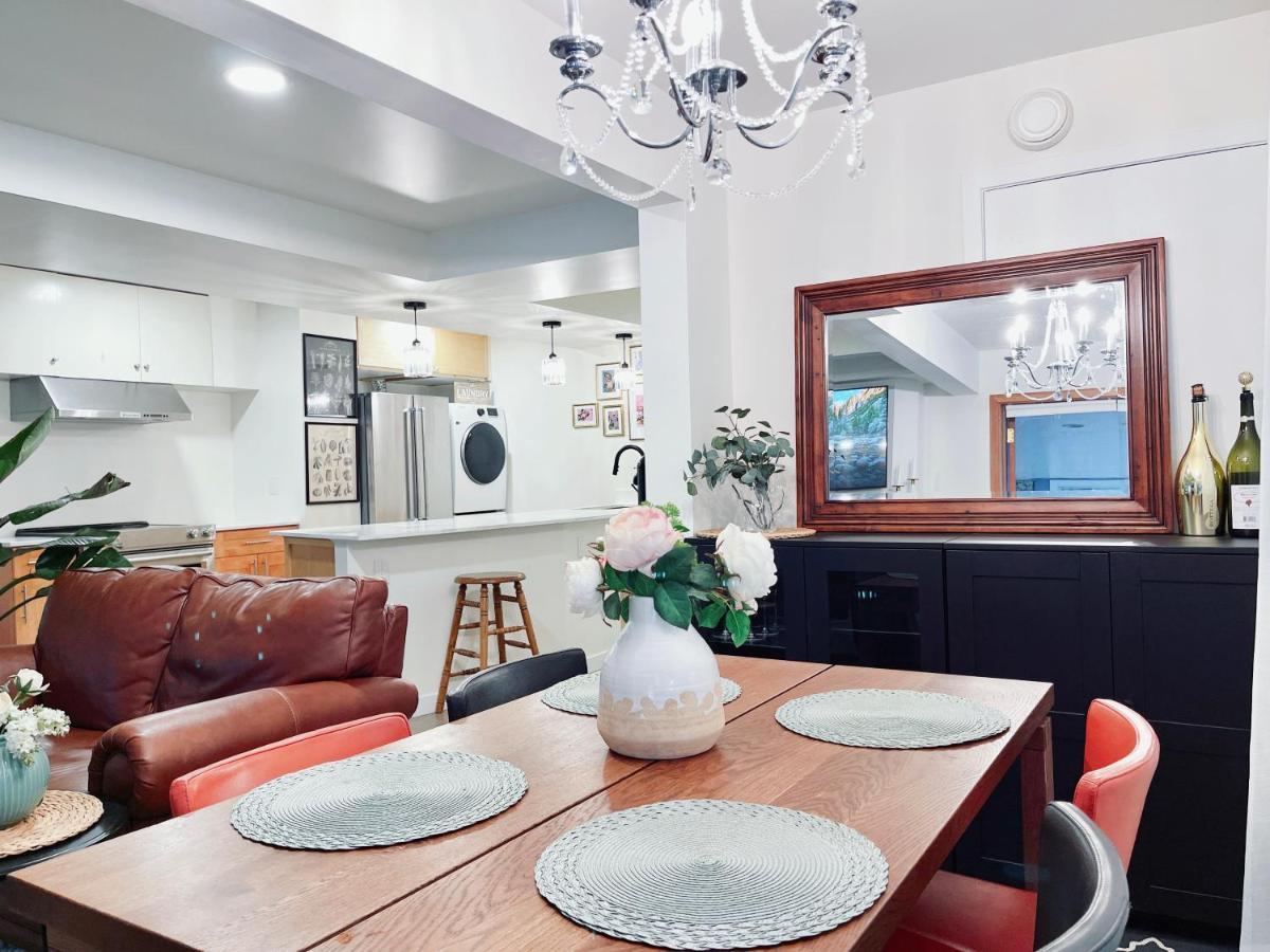 Вилла 66 Creek Garden House Уэст-Ванкувер Экстерьер фото